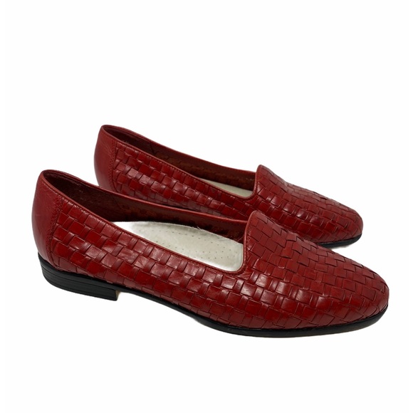 Trotters Shoes - Trotters red Liz weaved shoes size 6 M